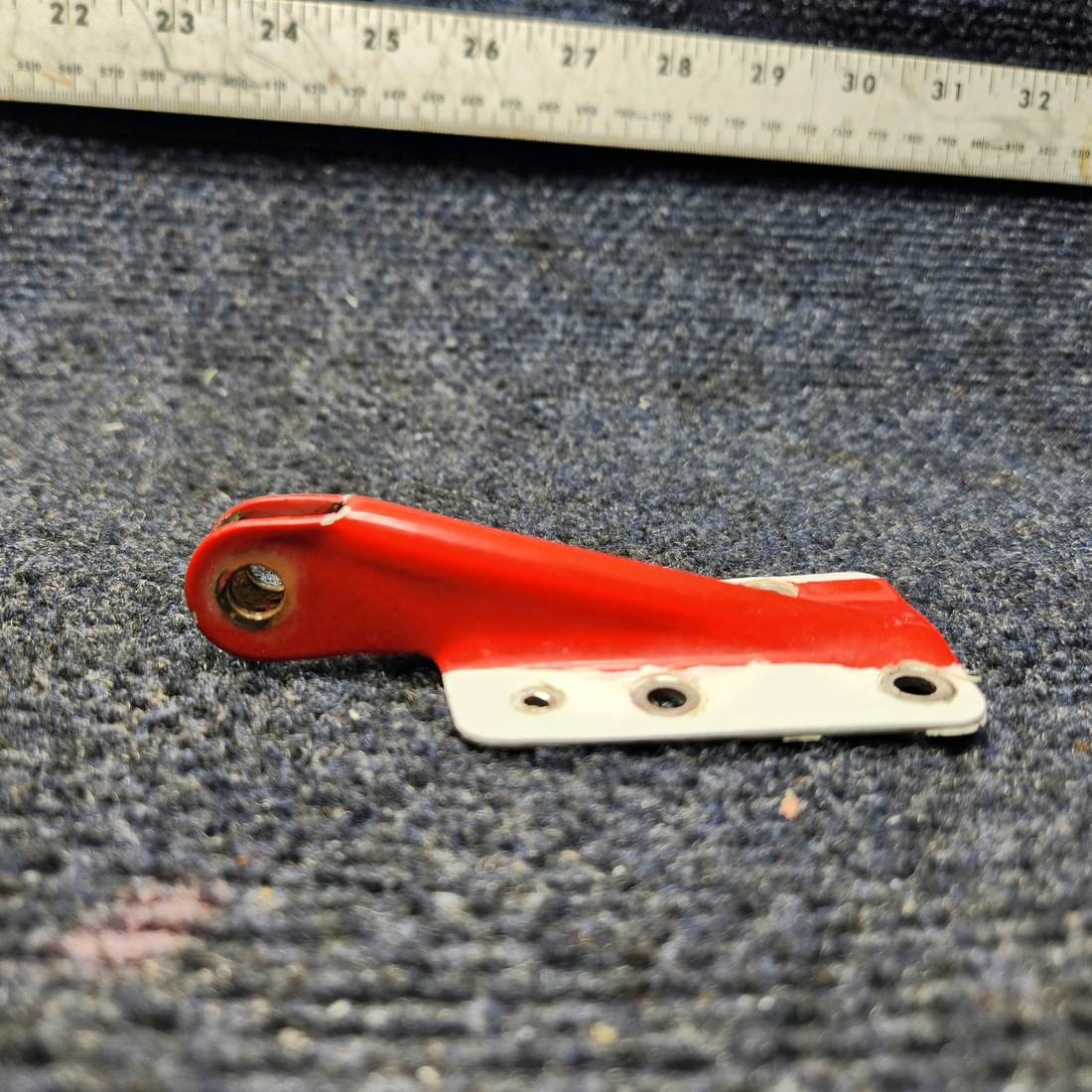 Used aircraft parts for sale, 79475-007 Piper PA28-140 Cabin Door Hinge Upper