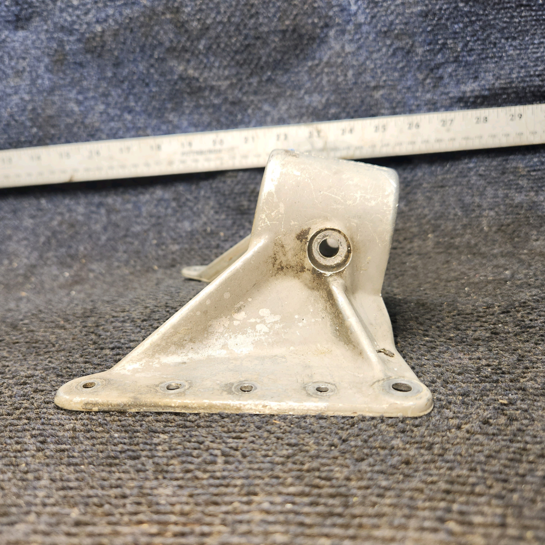 Used aircraft parts for sale, 0543013-1 Cessna 172 Upper Nose Gear Fitting