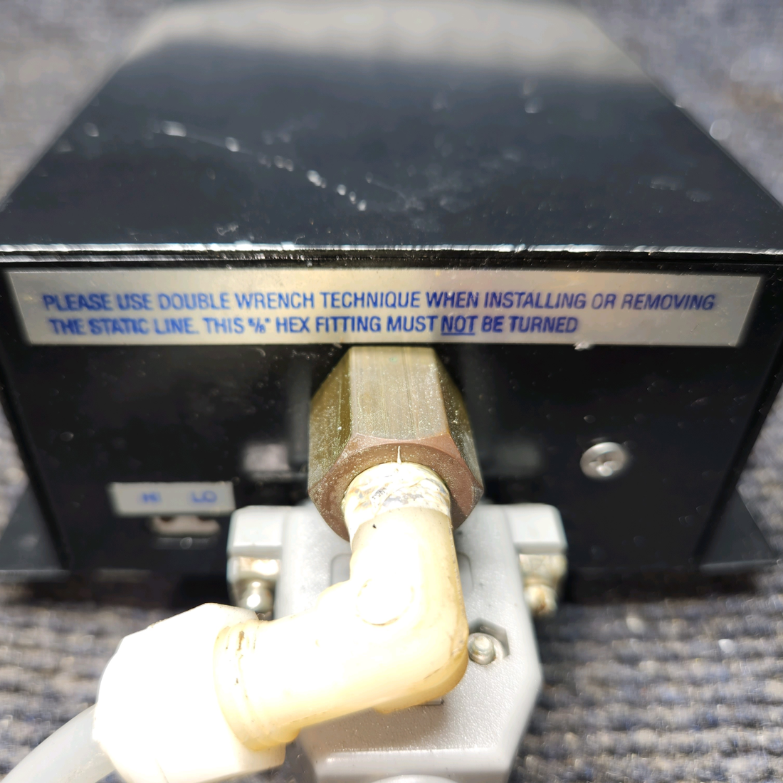Used aircraft parts for sale, AK-350 Ameri-King Cessna 172 E Altitude Encoder with Tray (14 or 28V) (Core)