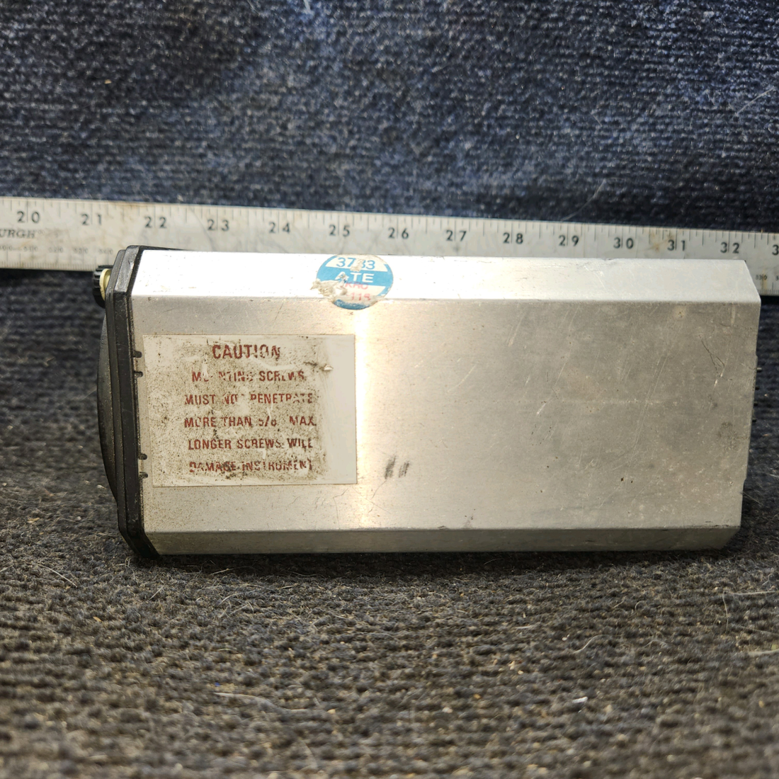 Used aircraft parts for sale, 066-3056-00 King KI-208 cessna 172k VOR-LOC Indicator