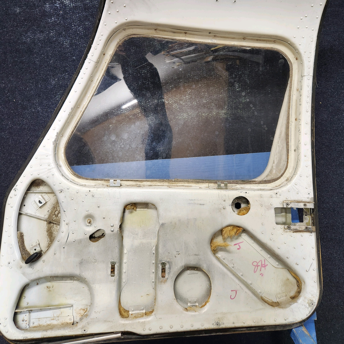 Used aircraft parts for sale, 79545-004 Piper PA32RT-300 CABIN DOOR STRUCTURE RH