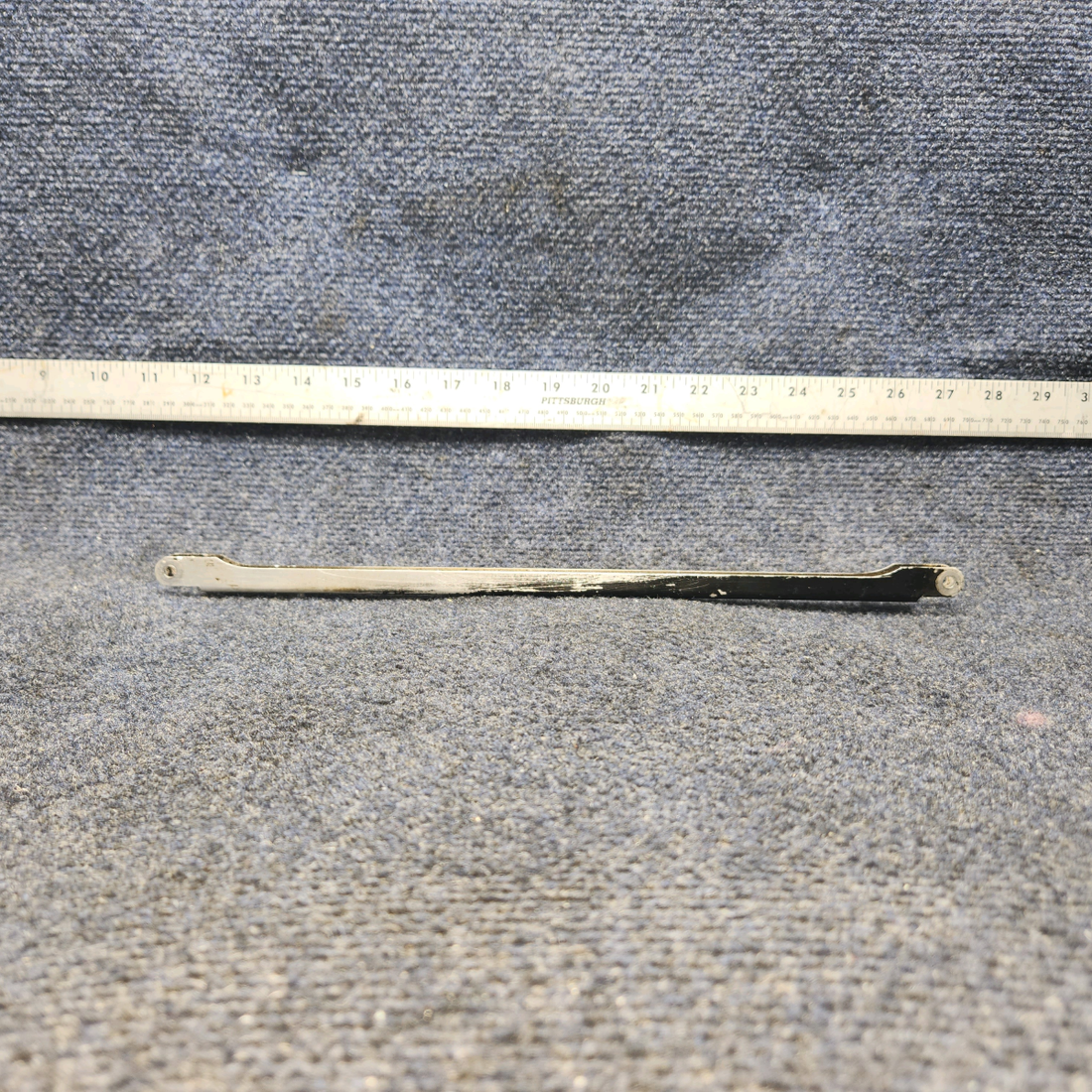 Used aircraft parts for sale, 2432003-1 CESSNA 172K ELEVATOR PUSH PULL CHANNEL