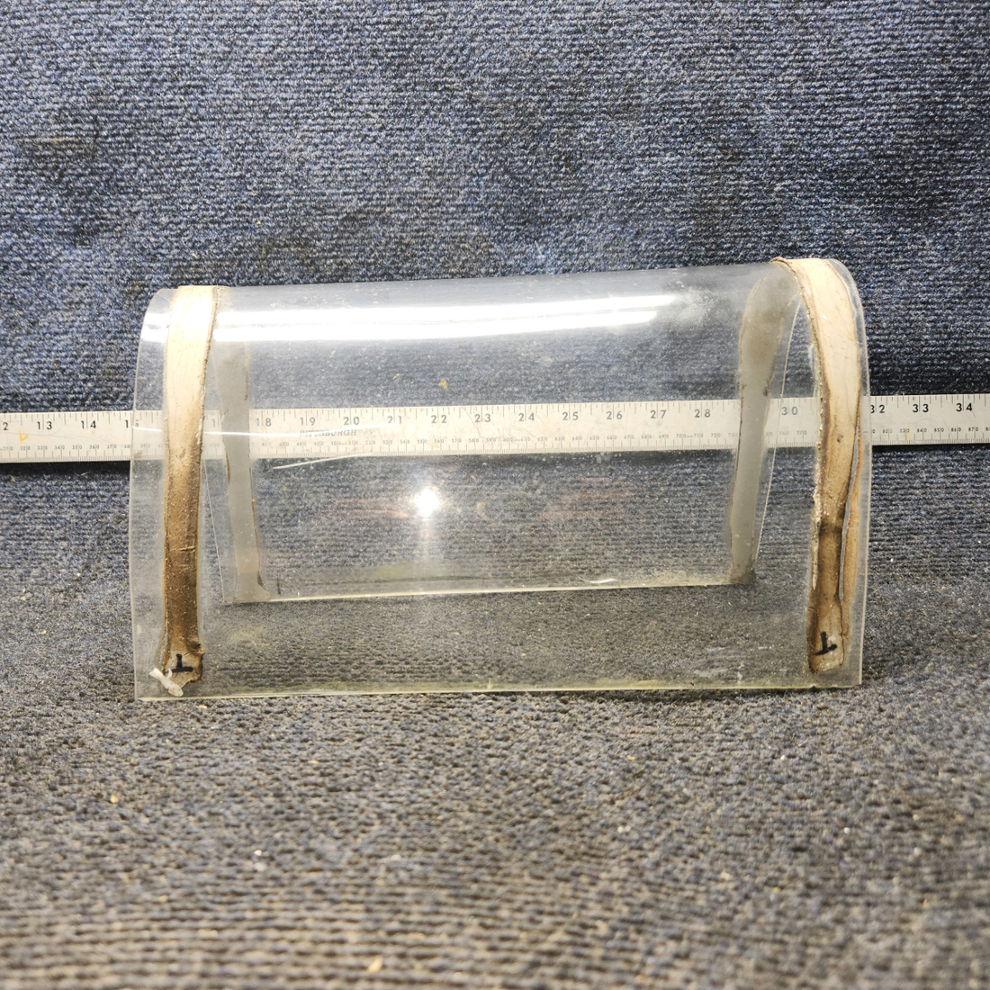 Used aircraft parts for sale, 0722100-4 Cessna 182G Landing Light Window Lens