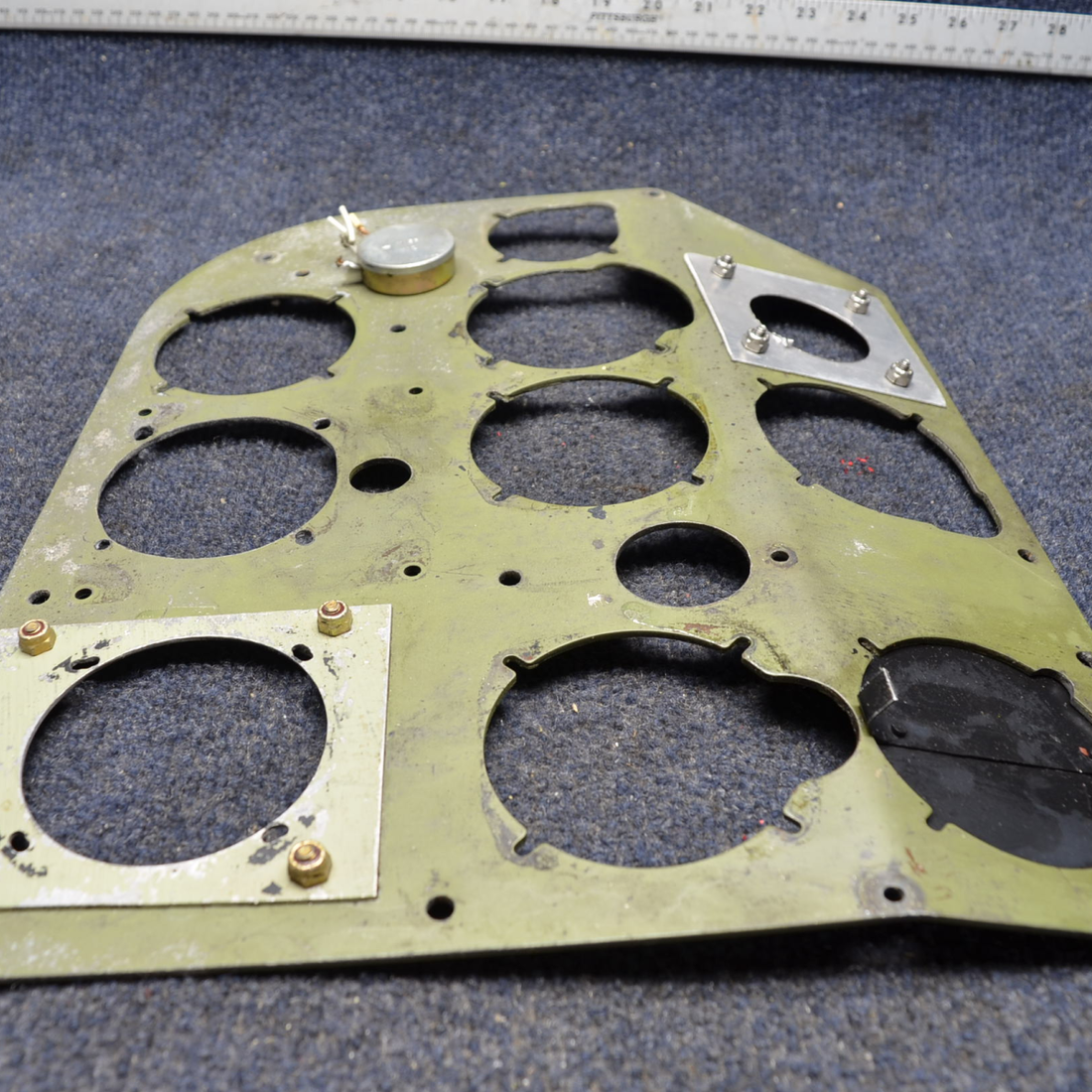 Used aircraft parts for sale, 0513133-2 Cessna C175 SHOCK MOUNT INSTRUMENT PANEL