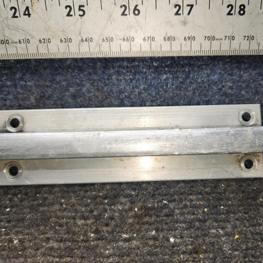 Used aircraft parts for sale, 0410219-2 cessna 150G Inboard Seat Rail Assembly