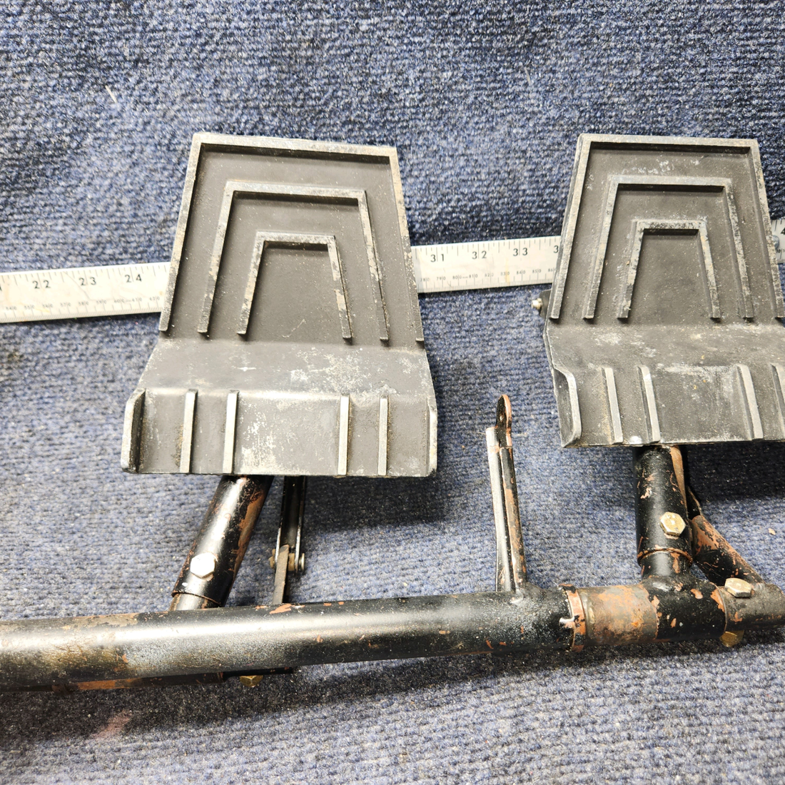Used aircraft parts for sale, 0411306-11 Cessna C-150J Rudder/Brake Pedal Bar Assy Sold as a set