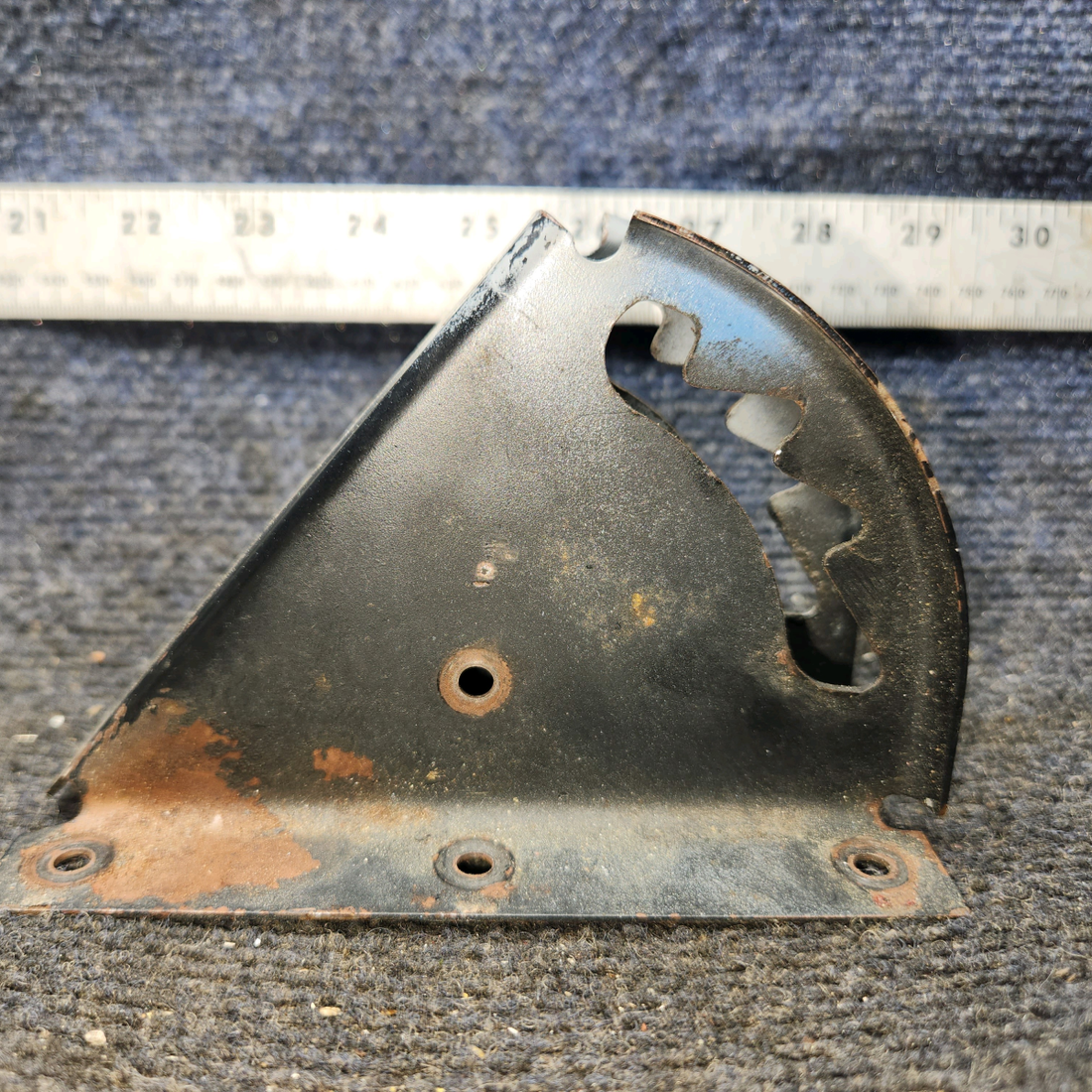 Used aircraft parts for sale, 62738-000 Piper PA-28-140 Flap Handle Notch Bracket