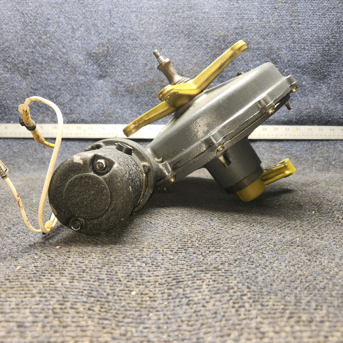 Used aircraft parts for sale, 35-810075-5 Beechcraft 35-33 Landing Gear Actuator Assembly