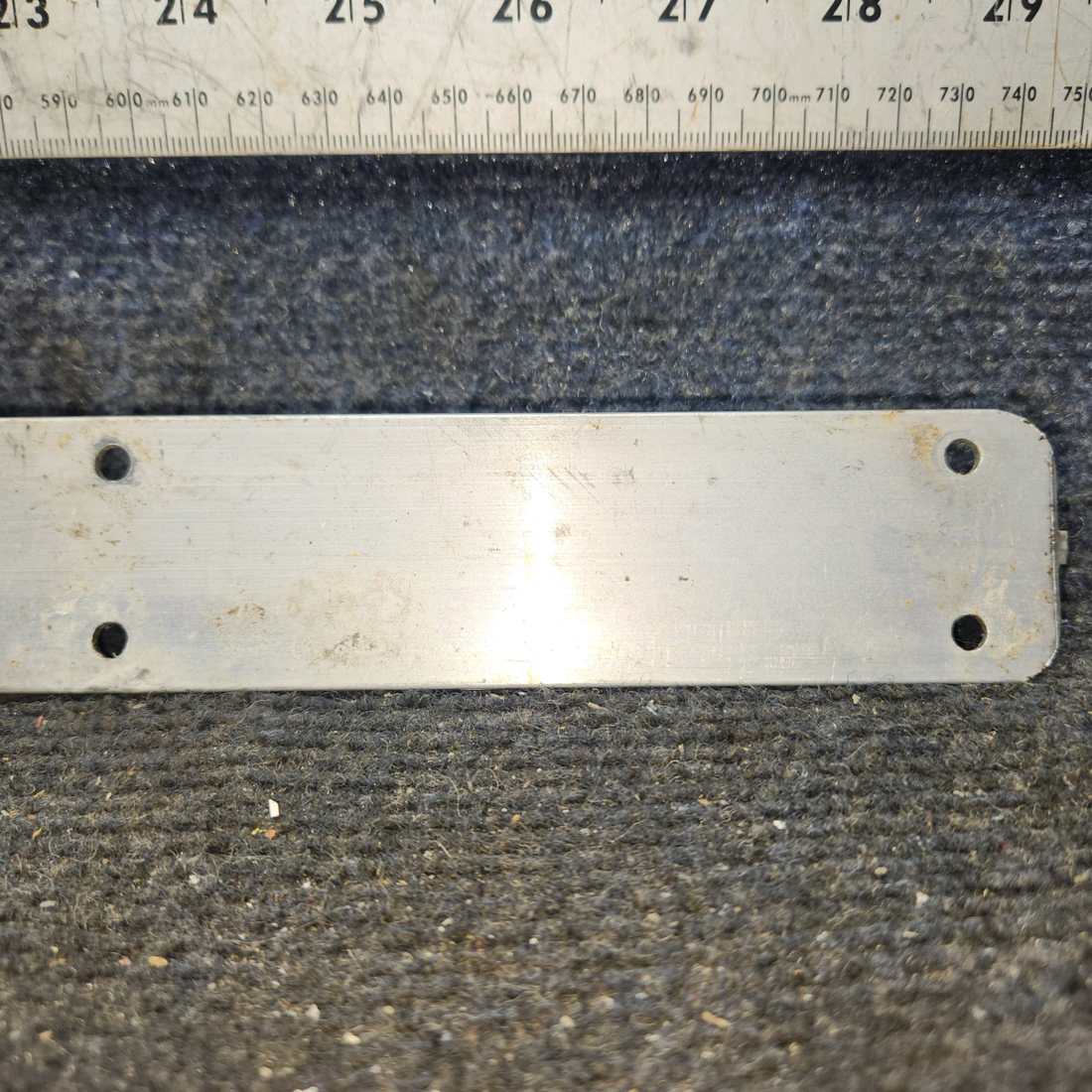 Used aircraft parts for sale, 0410219-2 cessna 150G Inboard Seat Rail Assembly