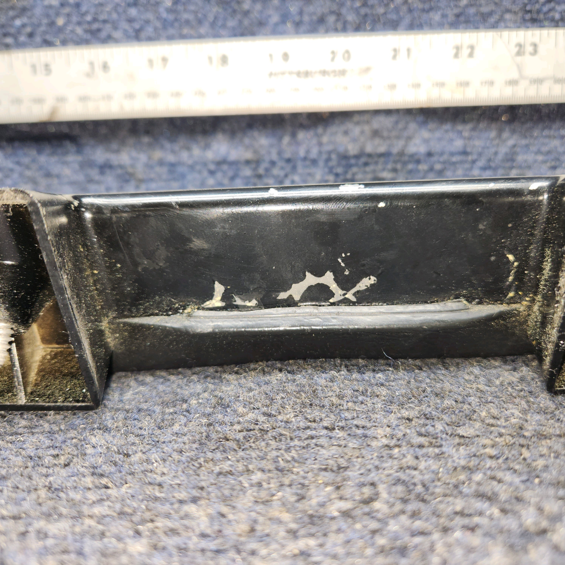 Used aircraft parts for sale, 1414082-20 CESSNA 172K ARMREST ASSEMBLY