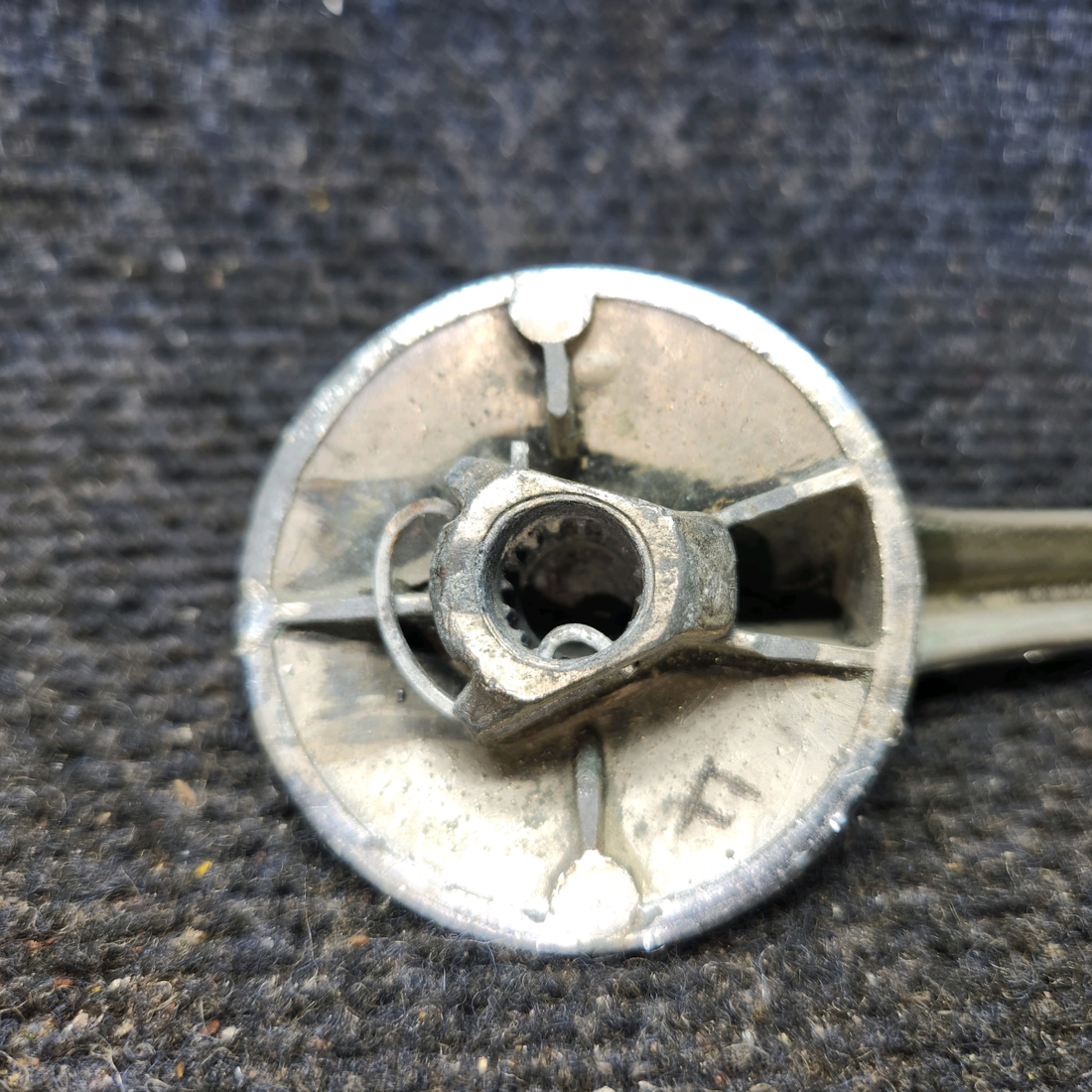 Used aircraft parts for sale, 0511303-1 Cessna C175 Cabin Door Handle Inside Door