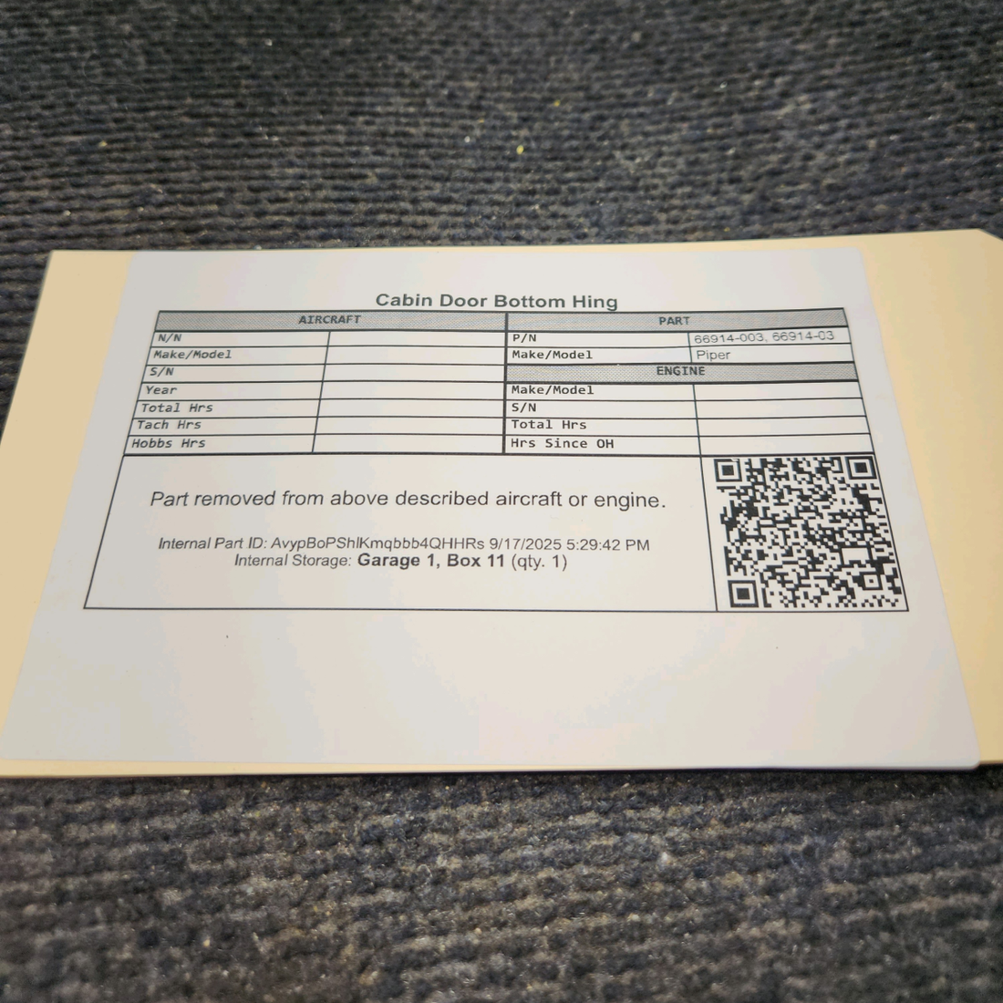 Used aircraft parts for sale, 66914-003 Piper PA-28 Cabin Door Bottom Hinge