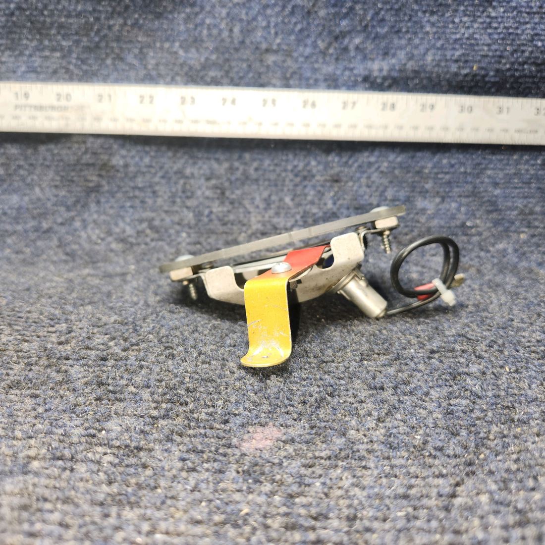 Used aircraft parts for sale, 95-324006-601 Beechcraft BEECHCRAFT 95-55B Landing Gear Position Indication
