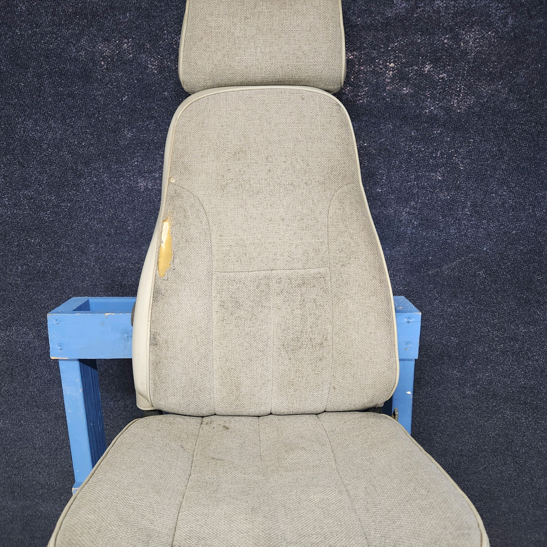 Used aircraft parts for sale, 89026-003 PIPER PA28-161 Warrior III SEAT ASSEMBLY RH-COPILOT   MECHANICAL GOOD CONDITIONS