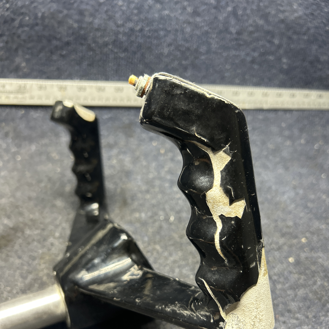 Used aircraft parts for sale, 79276-000 PIPER PA28-140 WHEEL ASSEMBLY