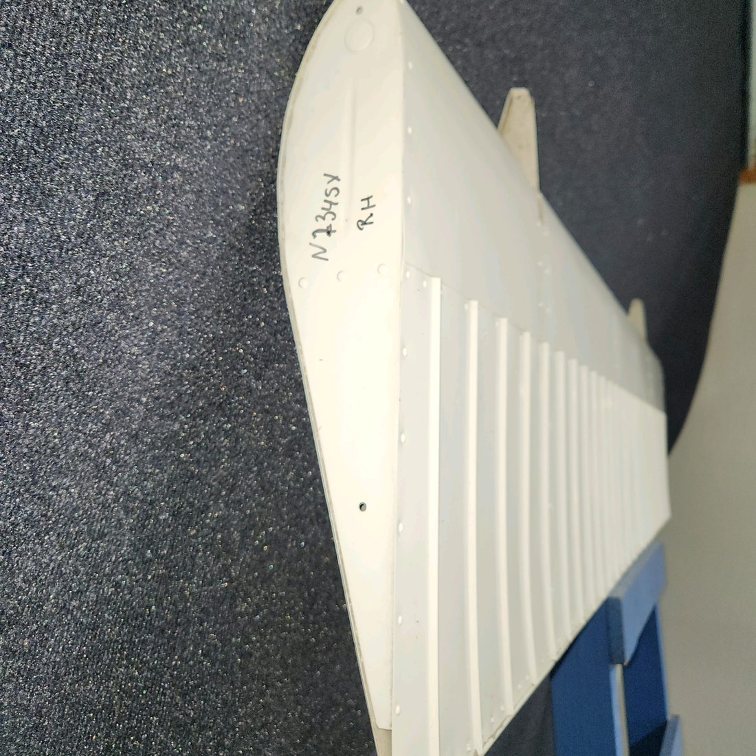 Used aircraft parts for sale, 0523901-38 cessna 172N Flap Assembly – RH