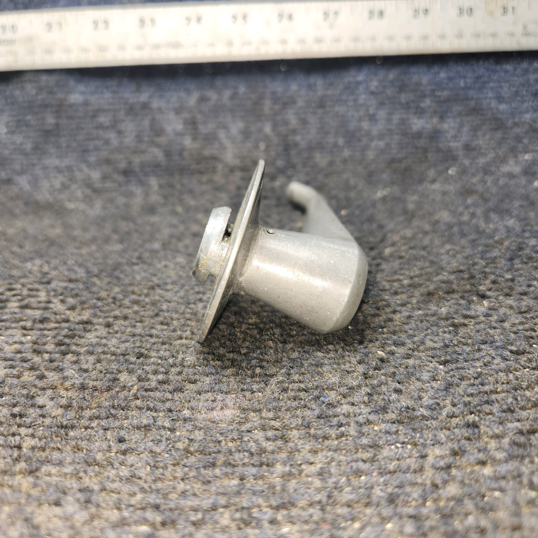 Used aircraft parts for sale, 0711027-1 Cessna 172E Inside Cabin Door Handle LH or RH