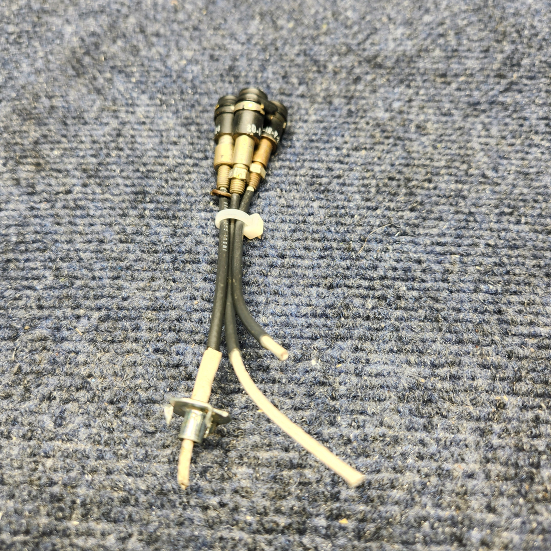 Used aircraft parts for sale, 20-0146 GRIMES Beechcraft C23 SUNDOWNER AIRCRAFT INSTRUMENT POST LIGHT WITH RED LENS 12 VOLTS-SET 3