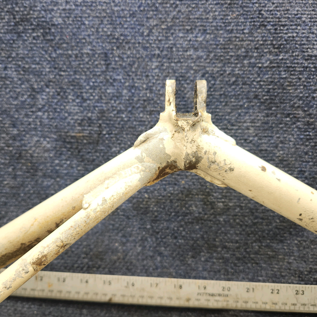 Used aircraft parts for sale, 35-815102-1 Beechcraft F35 Main Gear Brace Assy - RH