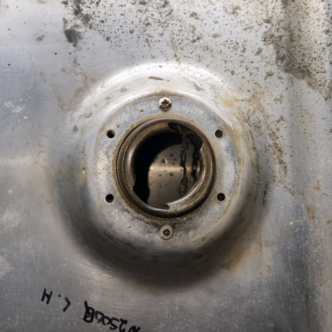 Used aircraft parts for sale, 0426508-9 cessna 150G Fuel Tank - LH