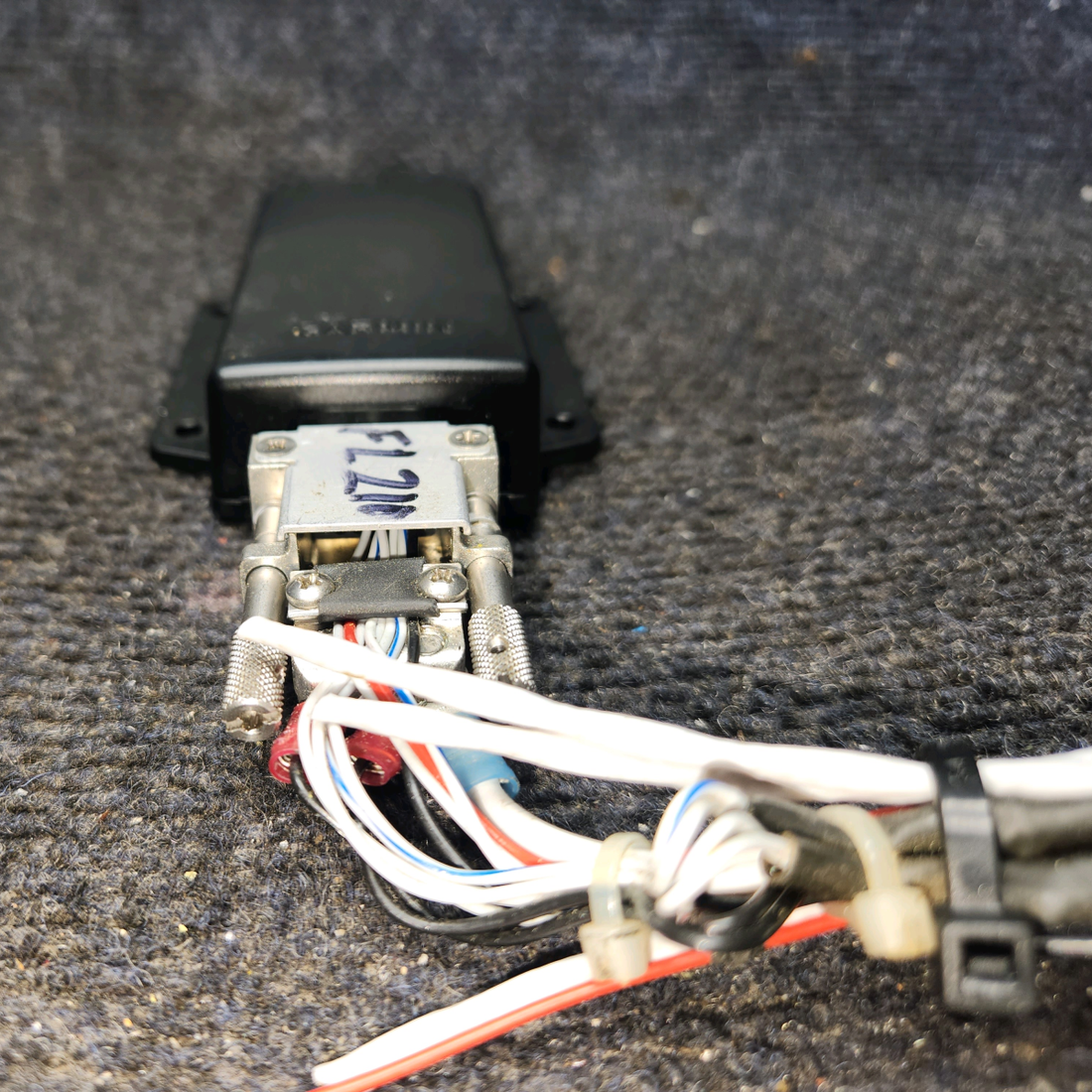 Used aircraft parts for sale, 011-03257-40 Garmin Flight Stream 210 With Connector PIPER PA-24-250 GPS and Weather Streaming to Mobile Devices