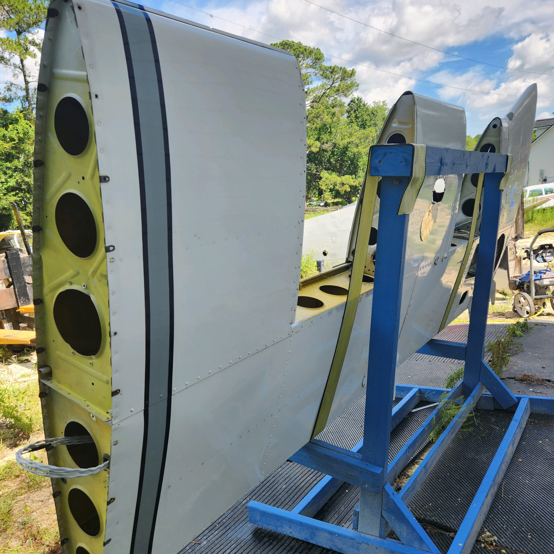Used aircraft parts for sale, 38121-009 Piper PA32RT-300 WING STRUCTURE ASSY RH "SEE PHOTOS FOR DETAILS"