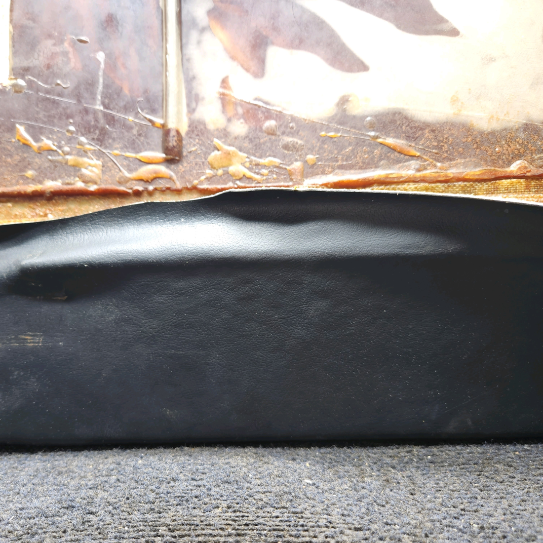 Used aircraft parts for sale, 168-534089-3 Beechcraft C23 SUNDOWNER Glareshield Assembly