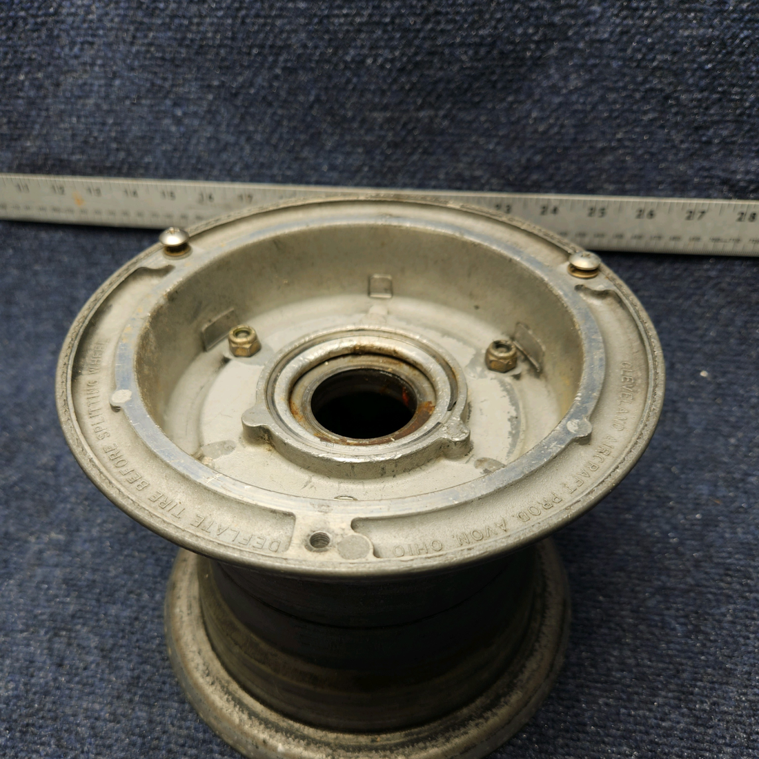 Used aircraft parts for sale, 161-04700 Cleveland  [part_model] Beechcraft C23 SUNDOWNER CLEVELAND  MAIN GEAR WHEEL (6.00-6)