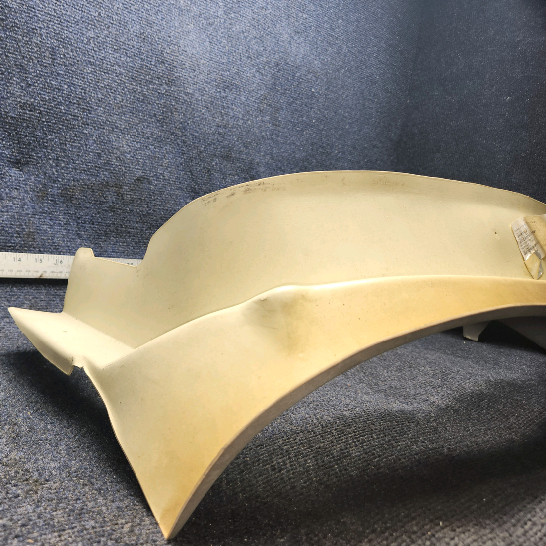 Used aircraft parts for sale, 2415014-7 Cessna 172RG MOLDING REAR WINDOW LOWER