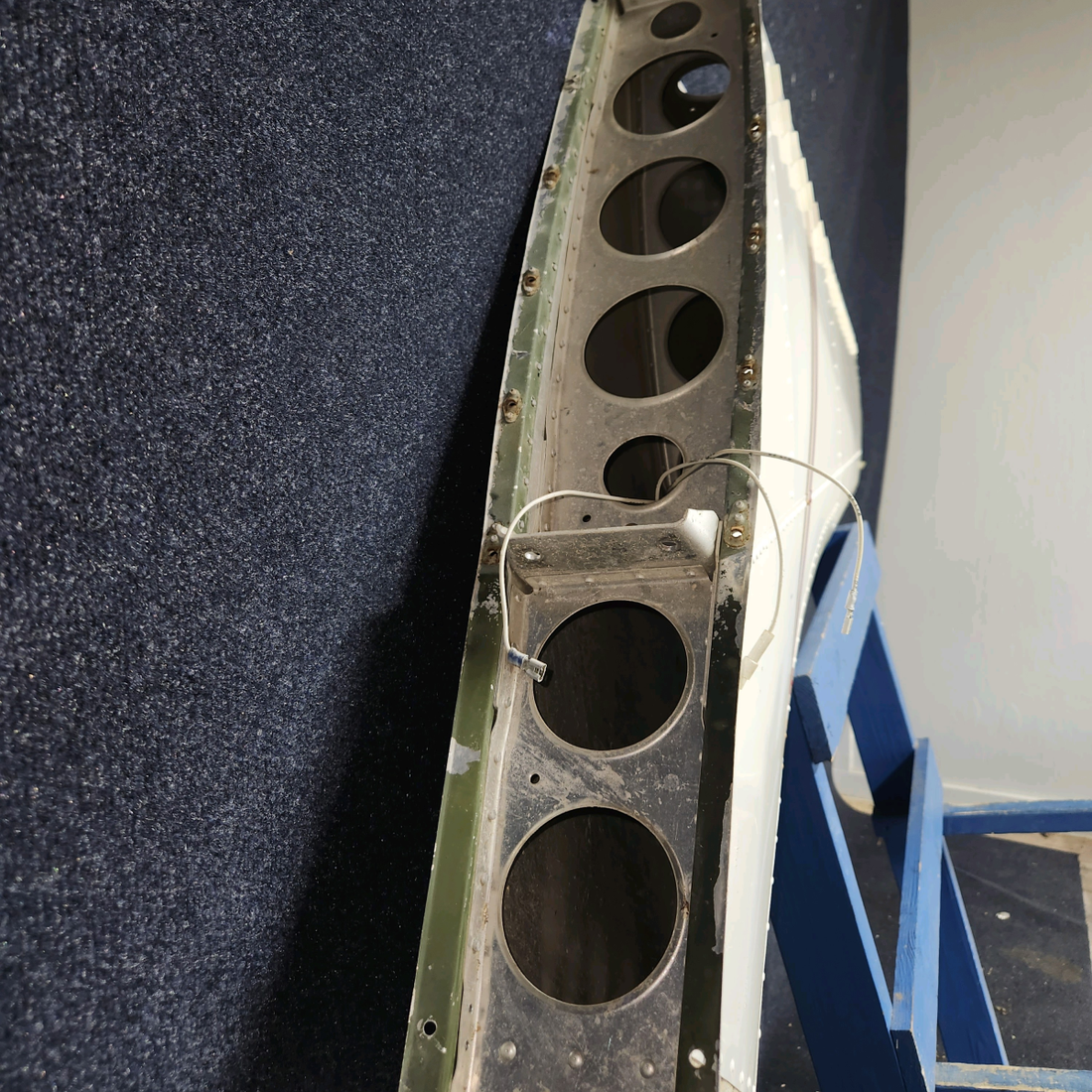 Used aircraft parts for sale, 1231000-23 Cessna 182P Fin Assembly