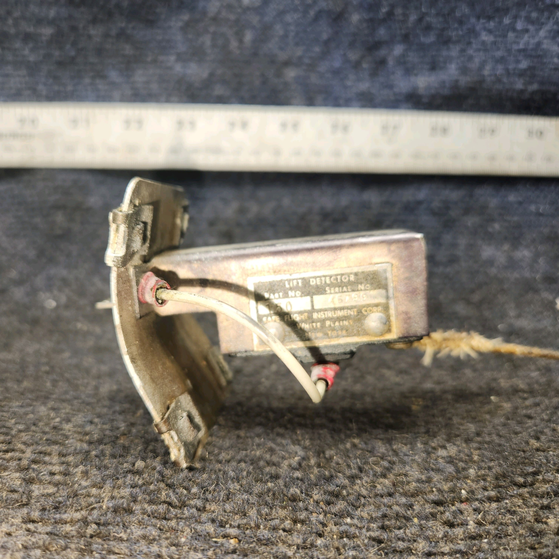 Used aircraft parts for sale, 150 Safe Flight Instruments Cessna 172 Lift Detector "Not Working"