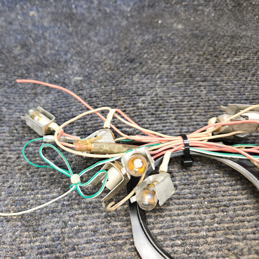 Used aircraft parts for sale, 565-513 Piper PA28-161 Instrument Panel Lights – Set of 11
