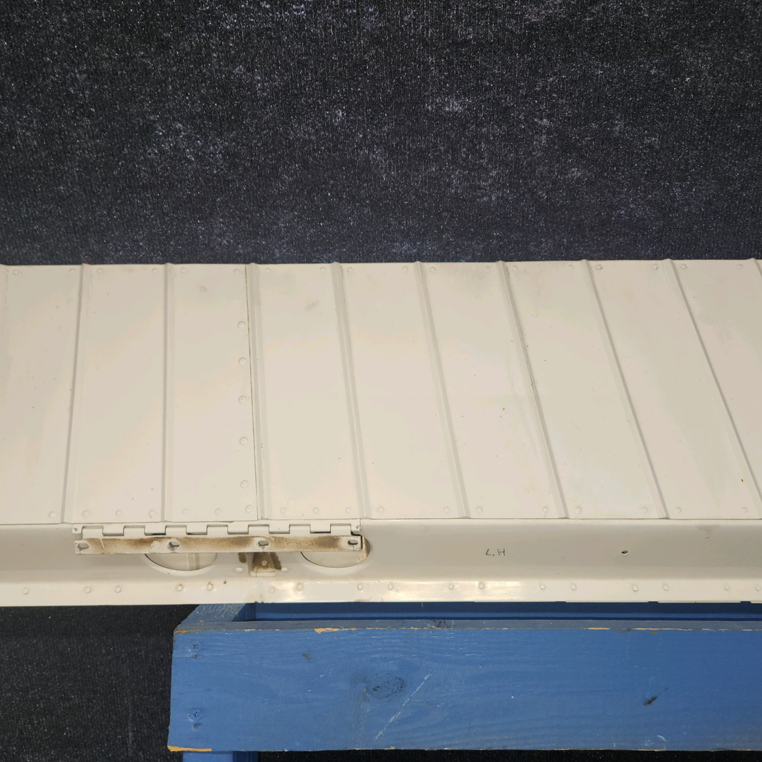 Used aircraft parts for sale, 0523800 Cessna 172E Aileron Assembly - LH