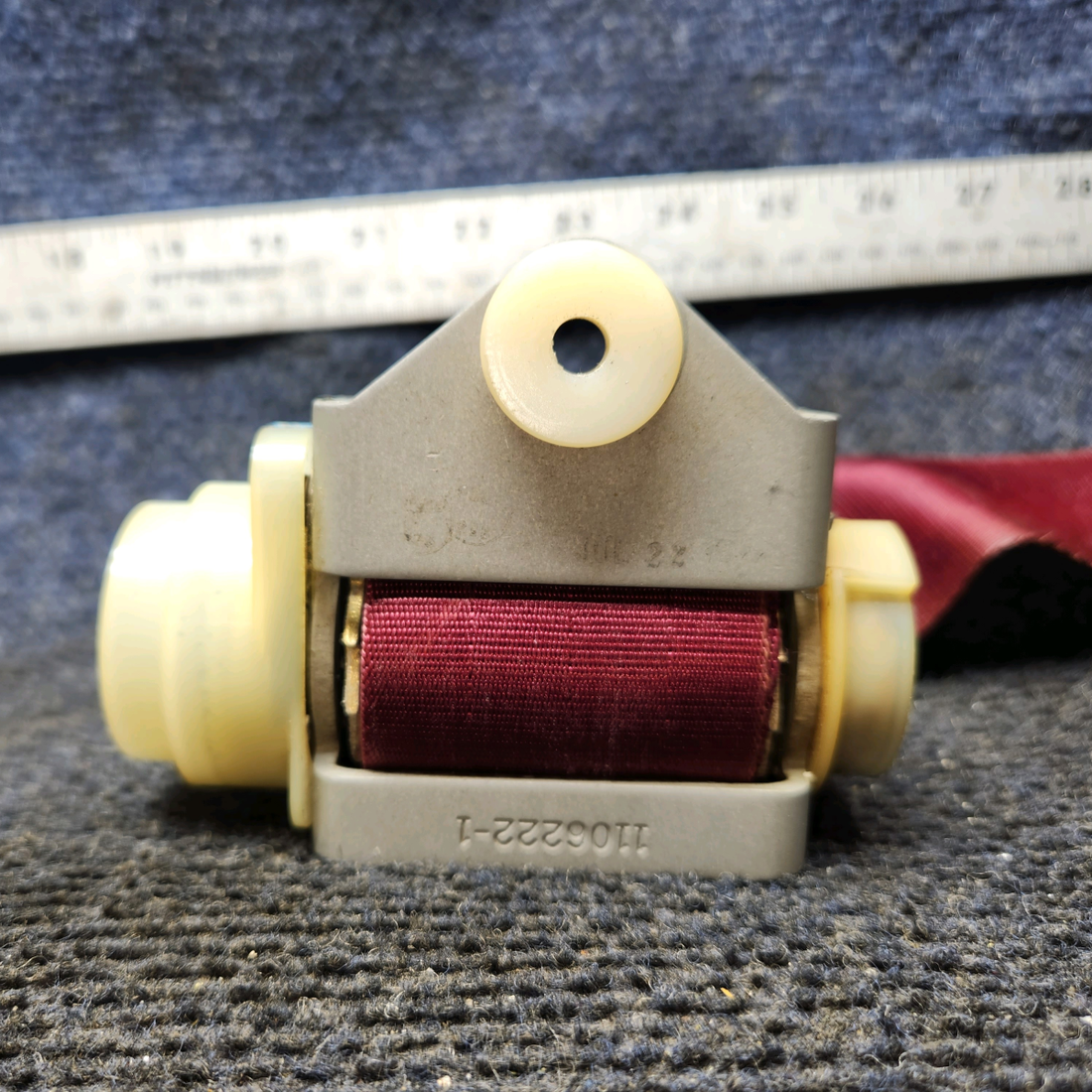 Used aircraft parts for sale, PS50039-4-16 Piper PA32RT-300 Forward Shoulder Belt with Inertia Reel