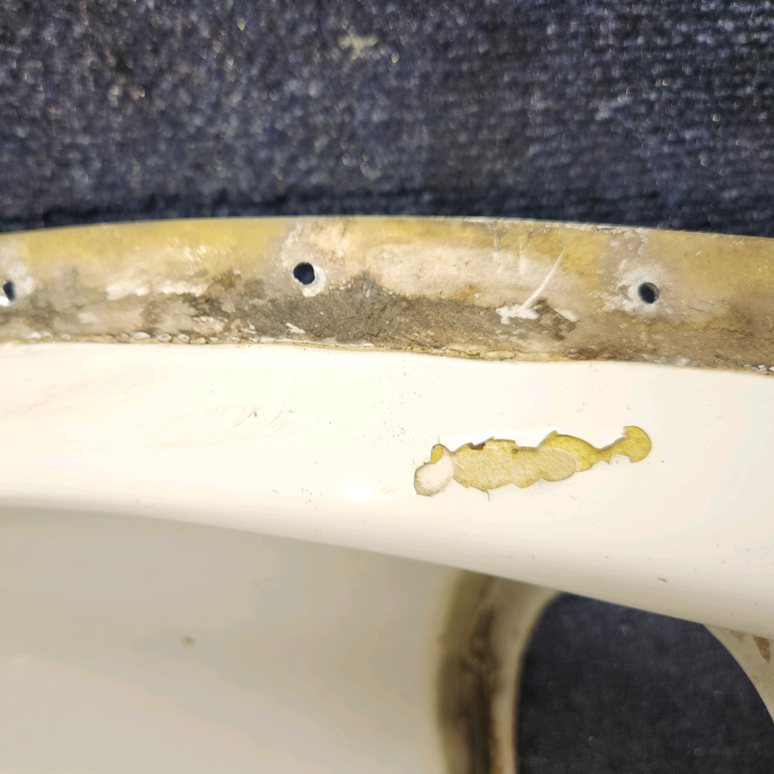 Used aircraft parts for sale, 2452006-22 Cessna 172RG Landing Light Housing Assy - RH