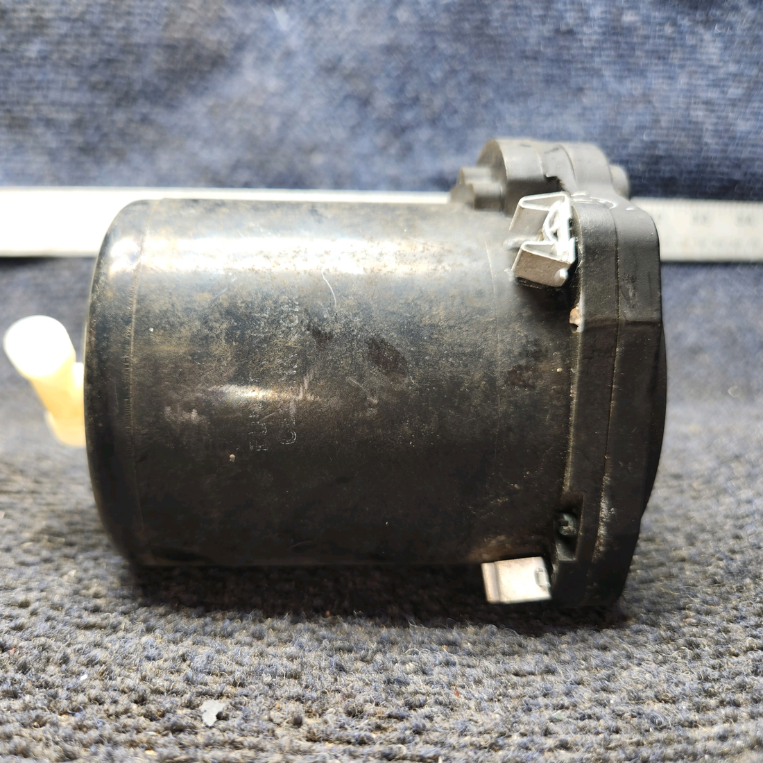 Used aircraft parts for sale, 22-991-02-1A Cessna 172F Rate of Climb Indicator