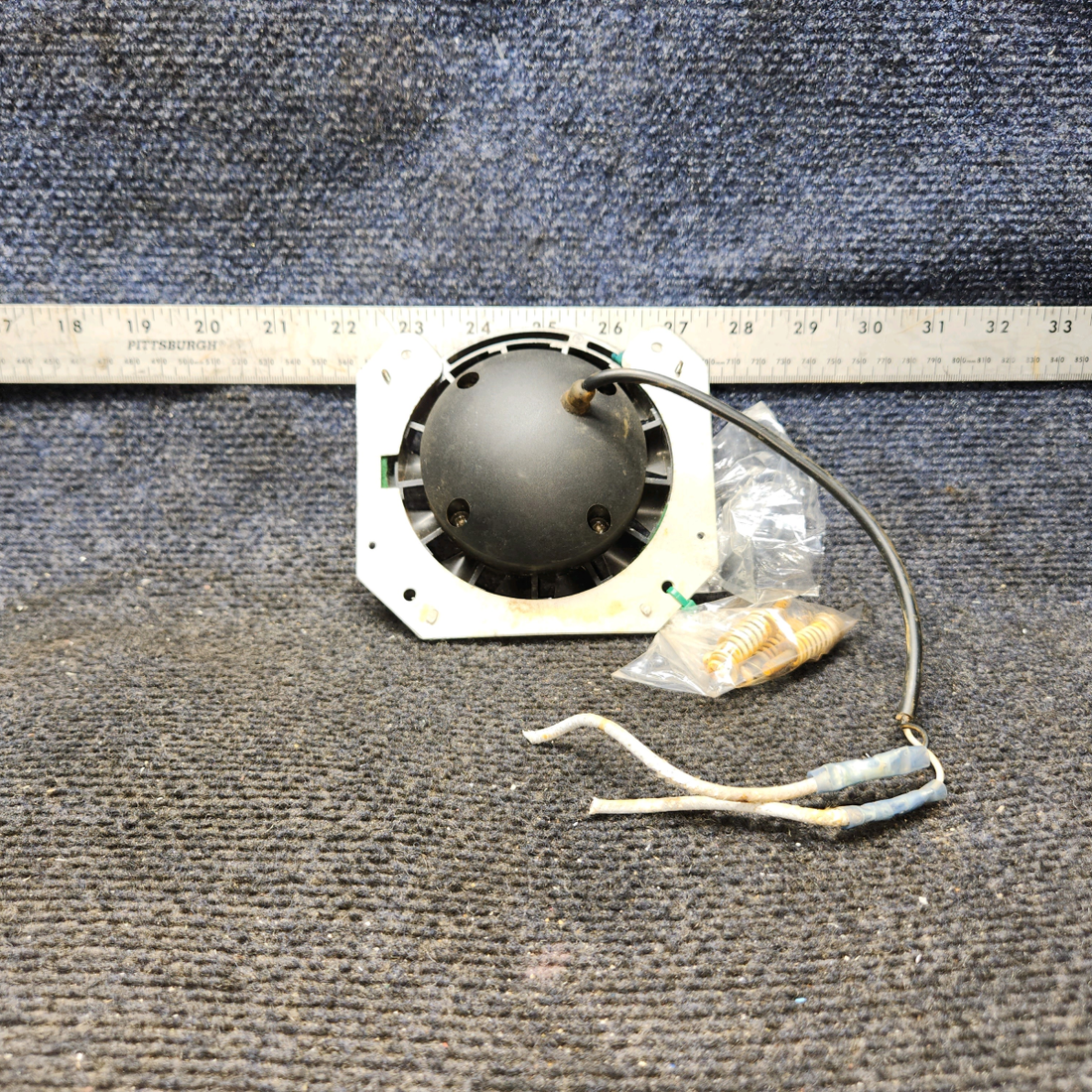 Used aircraft parts for sale, 0423542-6 Cessna 172 Bracket Assy Landing Light With LED light