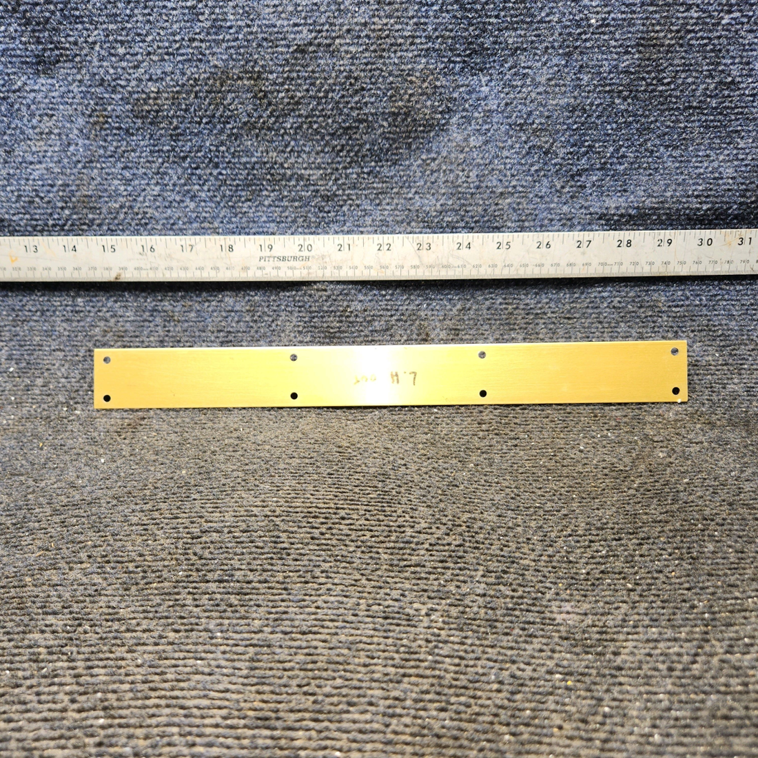 Used aircraft parts for sale, MC0411545-1 cessna 150G Outboard Seat Track