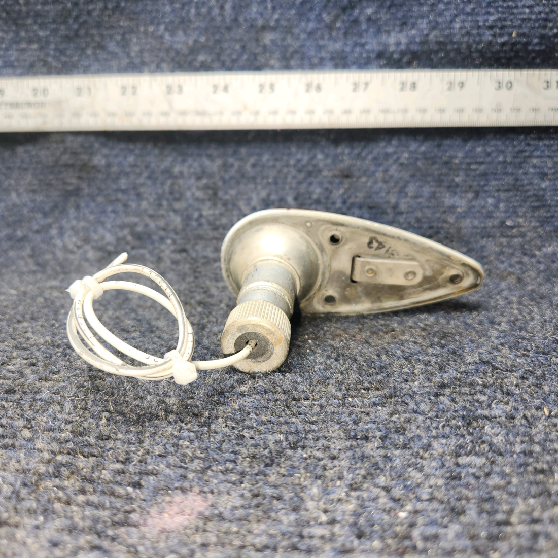 Used aircraft parts for sale, B3307-3 Grimes BEECHCRAFT 95-55B Wing Tip Navigation Light