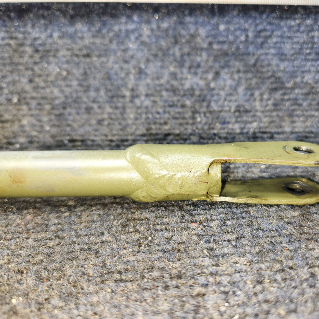 Used aircraft parts for sale, 0510161-12 Cessna 172E Elevator Tube To Bellcrank Forward