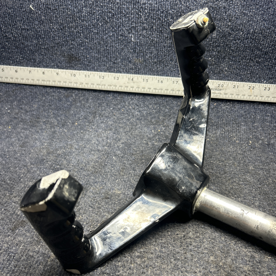 Used aircraft parts for sale, 79276-000 PIPER PA28-140 WHEEL ASSEMBLY