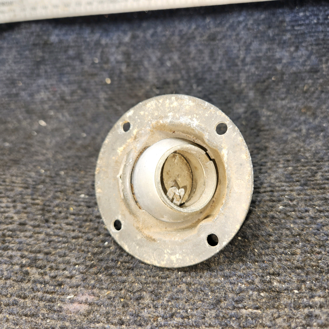 Used aircraft parts for sale, S1646-1 Cessna 172F Cabin Vent Valve Aft