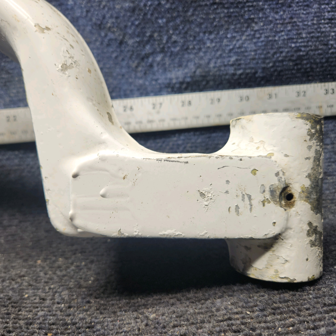 Used aircraft parts for sale, 169-810000-613 Beechcraft C23 SUNDOWNER Nose/Main Landing Gear Fork and Axle Assembly - LH