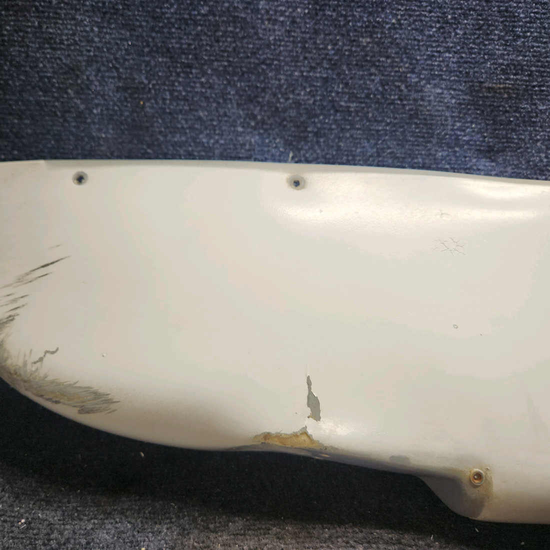 Used aircraft parts for sale, 0523565-30 cessna 150G Wing Tip Assembly – RH – Worn Paint, See Photos