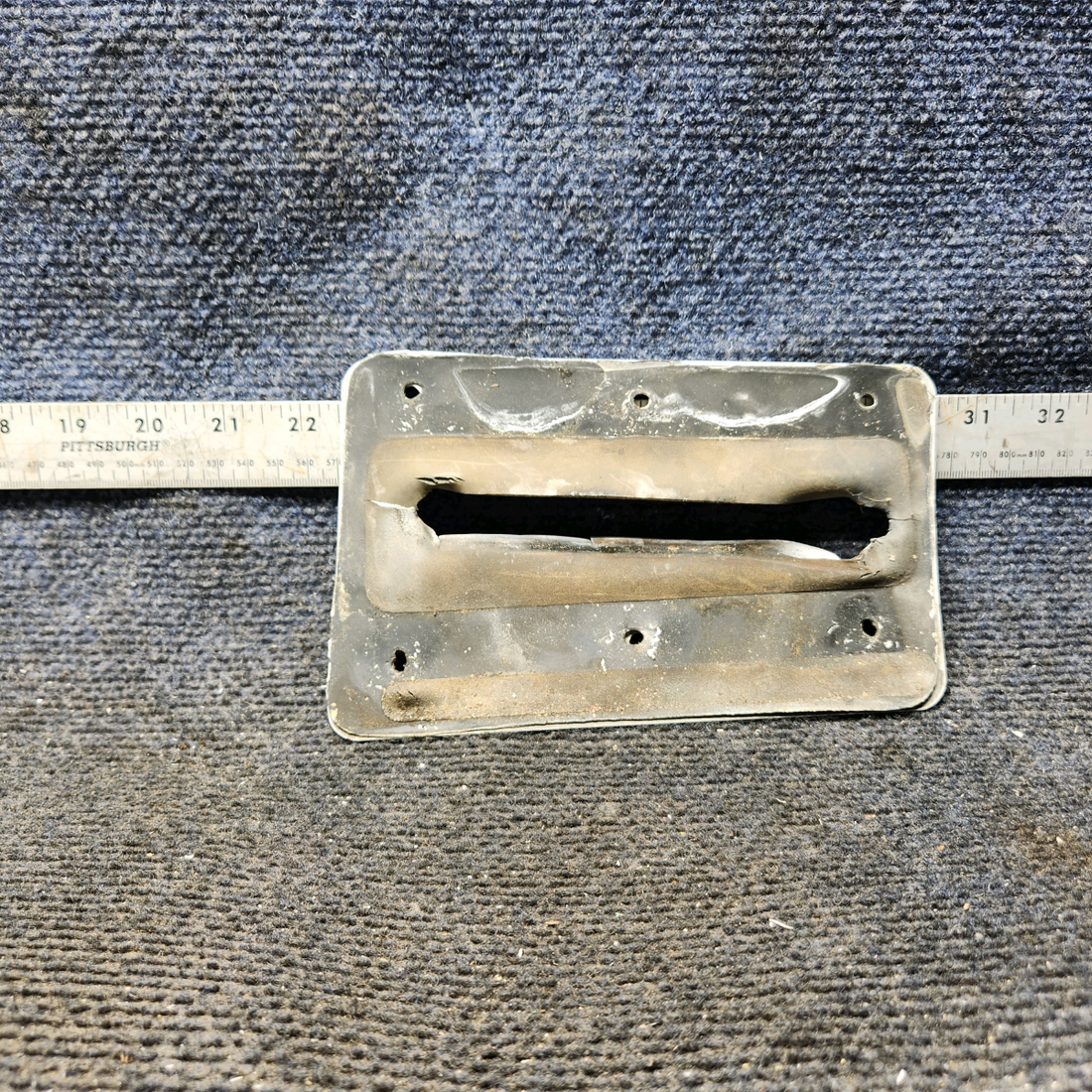 Used aircraft parts for sale, 0511071-4, 0511072-1 Cessna 172E Plate Landing Gear Fillet RH with Seal