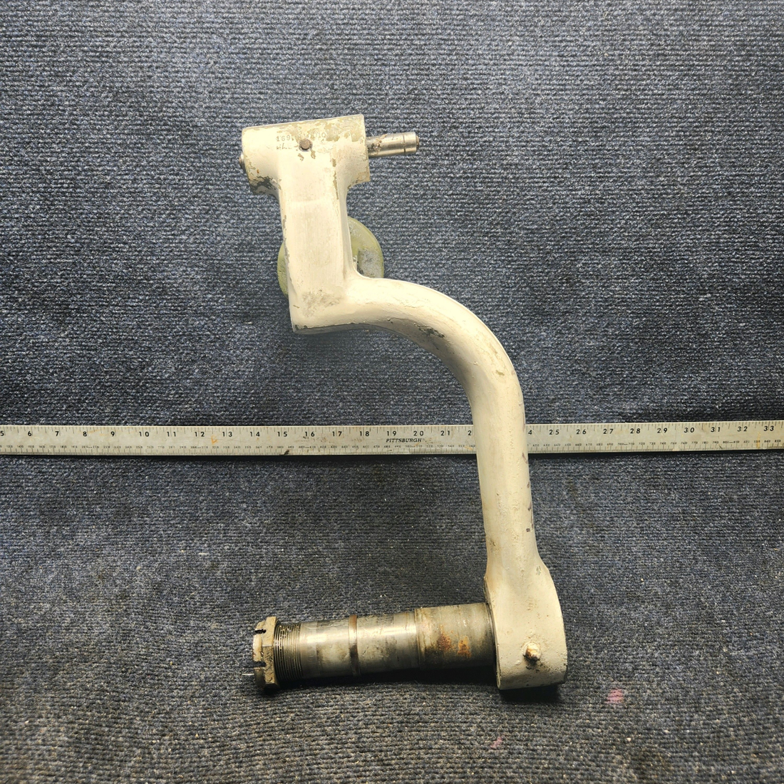 Used aircraft parts for sale, 169-810000-608 Beechcraft A23A Musketeer Custom III MAIN GEAR FORK WITH AXLE RH