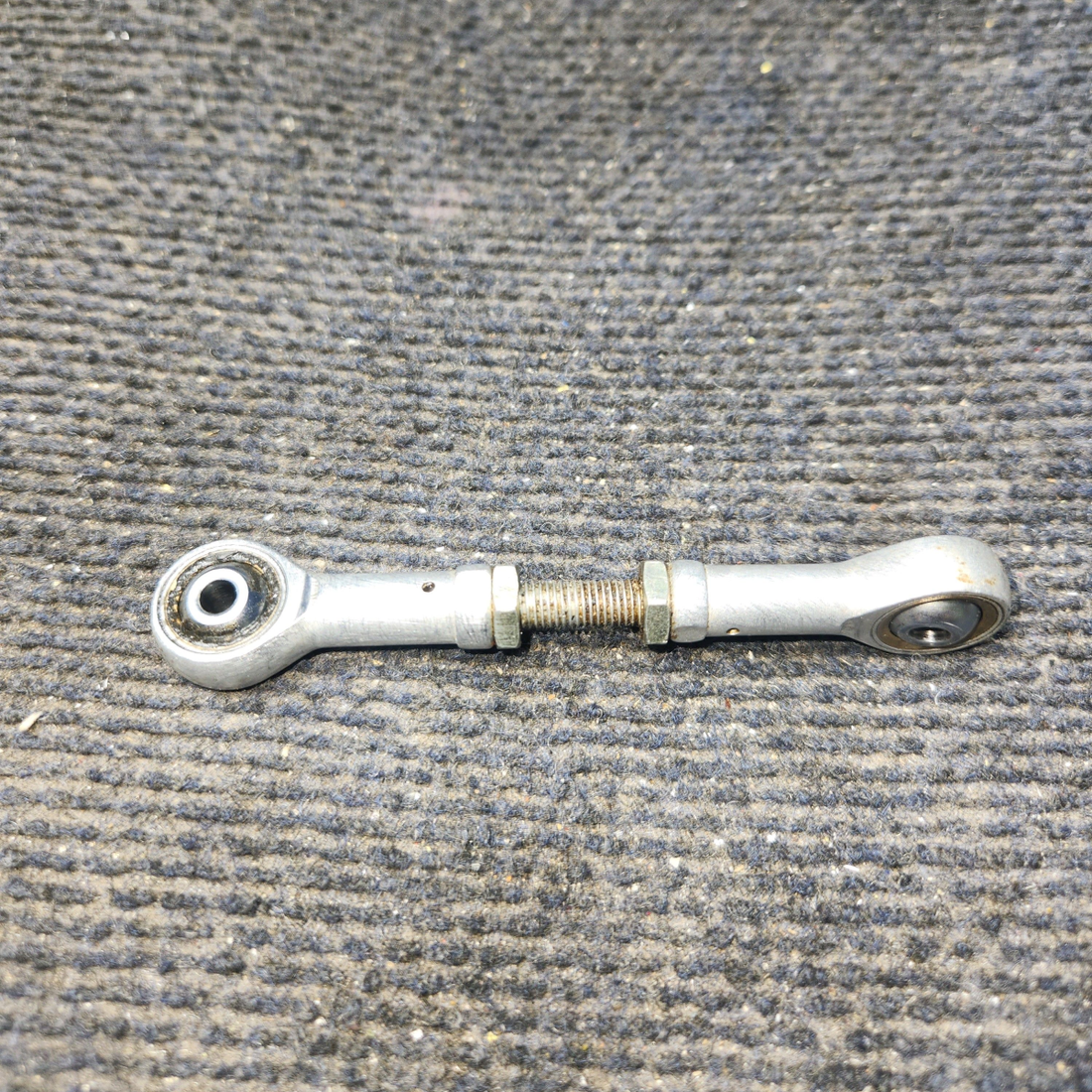 Used aircraft parts for sale, 0743608-1 Cessna 182G Push/Pull Rod Assembly Nose Gear Steering RH