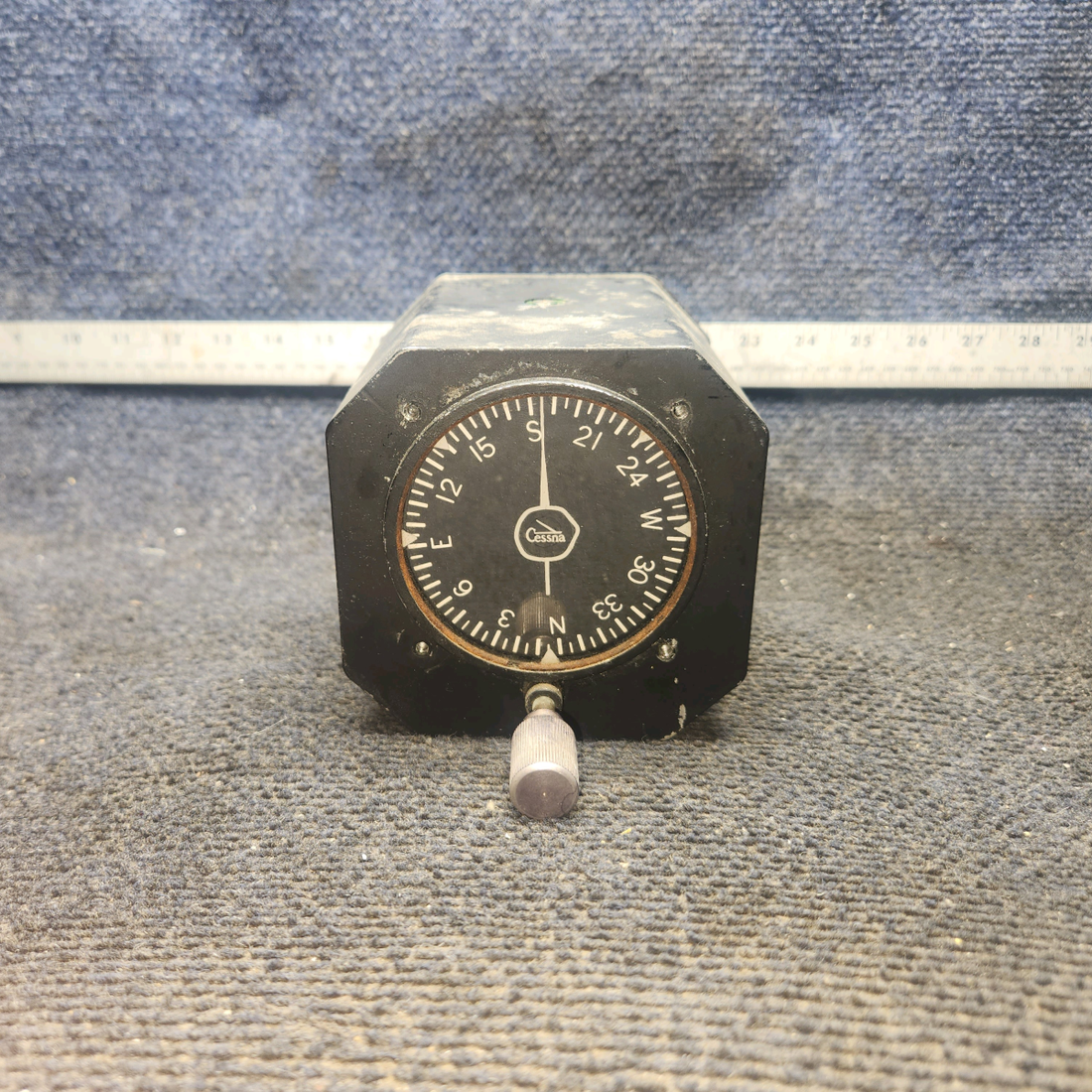 Used aircraft parts for sale, RCA10-J-3985-02 RC Allen Inst cessna 150G Directional Gyro Indicator