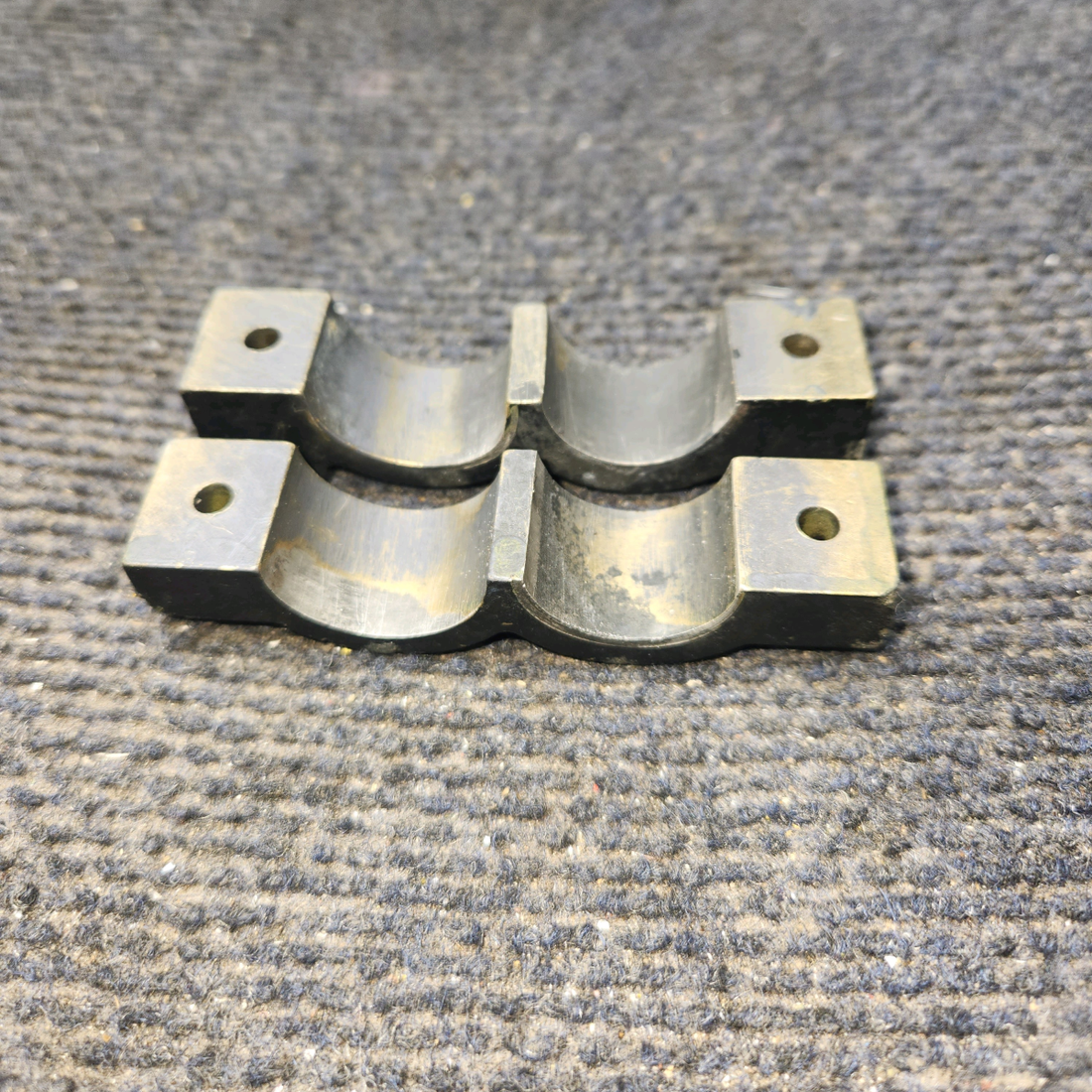 Used aircraft parts for sale, S1675-1 Cessna 182G Inboard/Outboard Bearing Half Assembly Pair