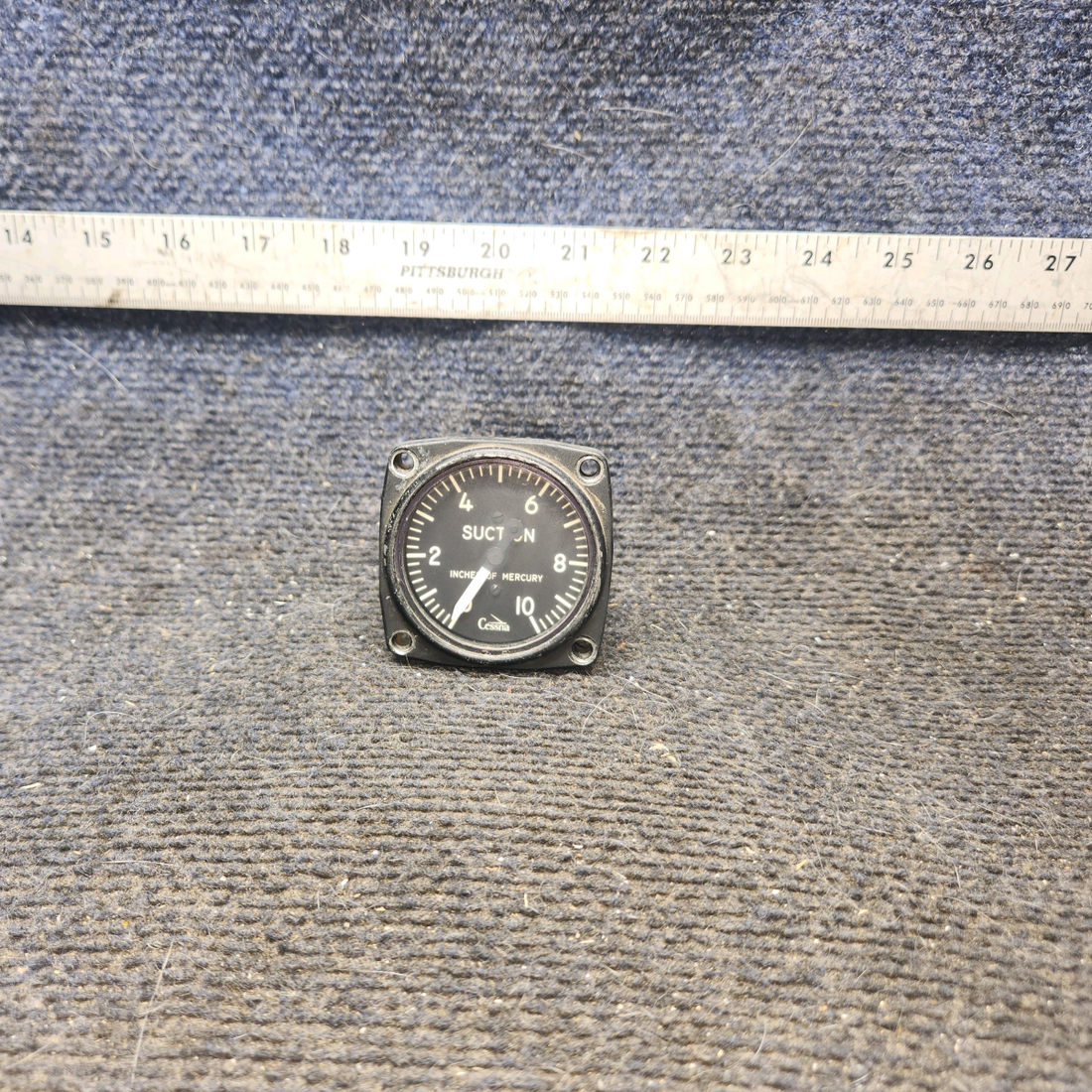 Used aircraft parts for sale, S1414-1 cessna 172k Suction Gauge